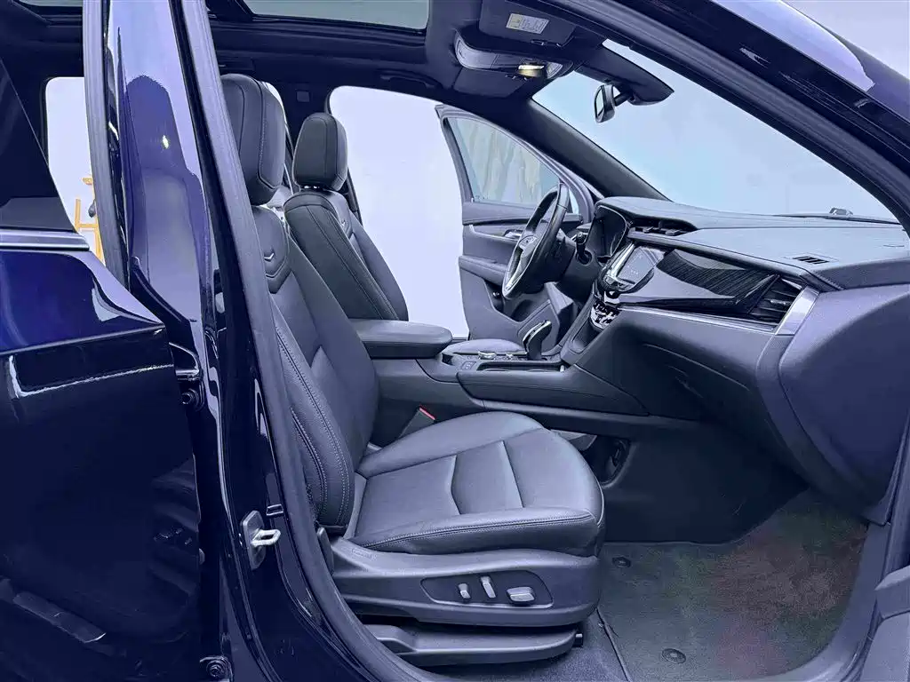 Cadillac XT6 2021 — фото 10