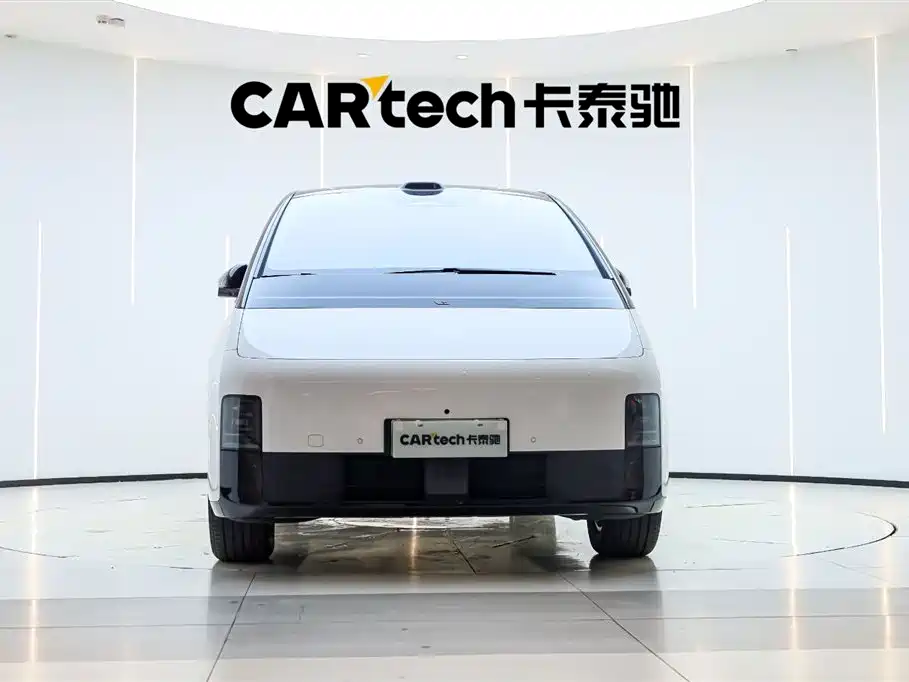 Li Auto Li MEGA 2025