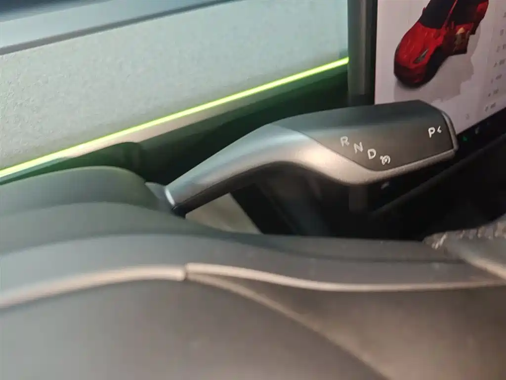 Tesla Model Y 2023 — фото 14