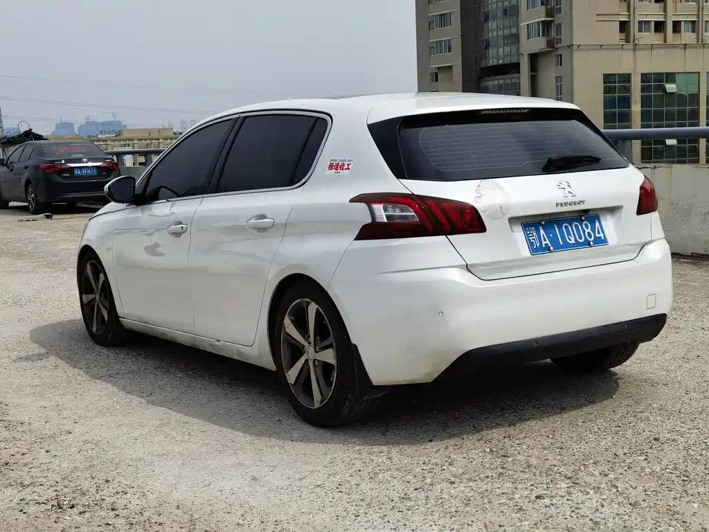 Peugeot 308S 2015 — фото 14