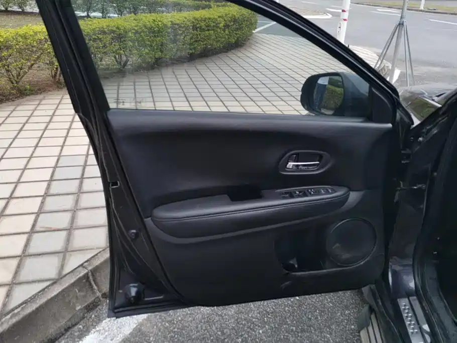 Honda Vezel 2015