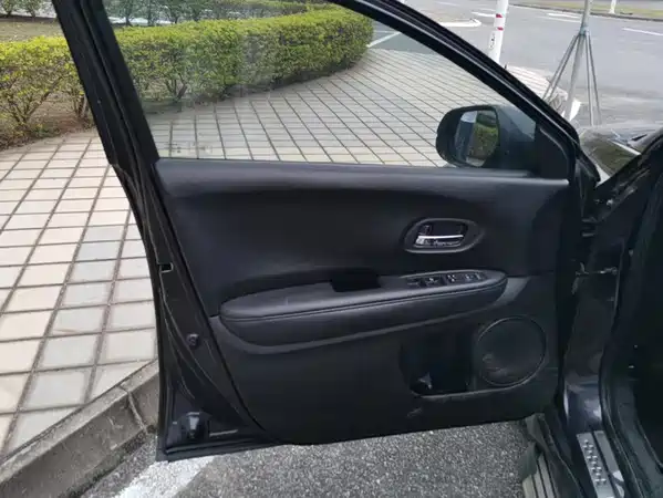 Honda Vezel 2015