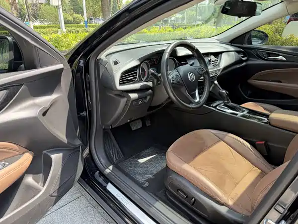 Buick Regal 2020