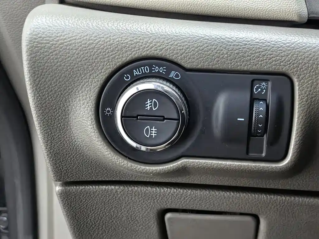 Buick Excelle GT 2015 — фото 21