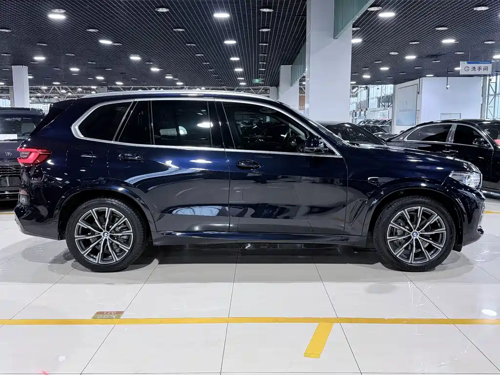 BMW X5 2019 — фото 21