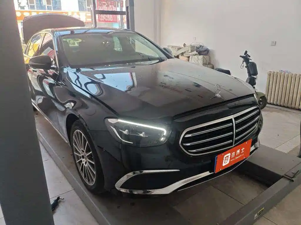 Mercedes-Benz E-Class 2022