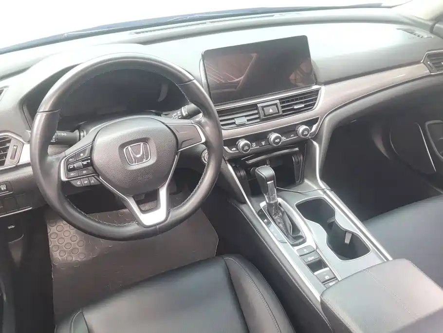 Honda Accord 2022 — фото 12