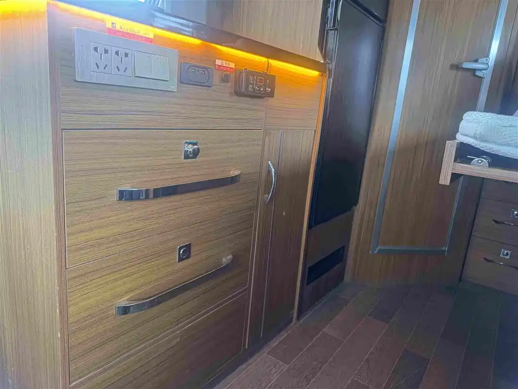 Maxus V90 RV 2022 — фото 11
