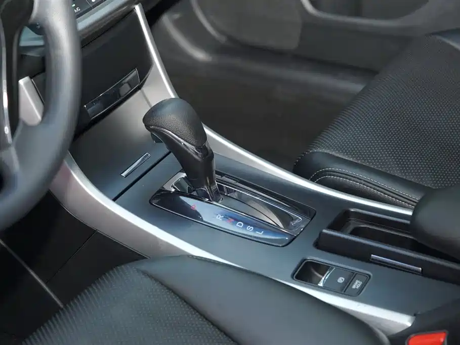Honda Accord 2016 — фото 18