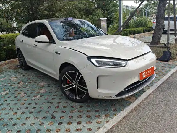 AITO M5 2025