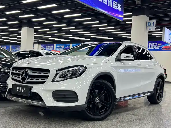 Mercedes-Benz GLA 2019