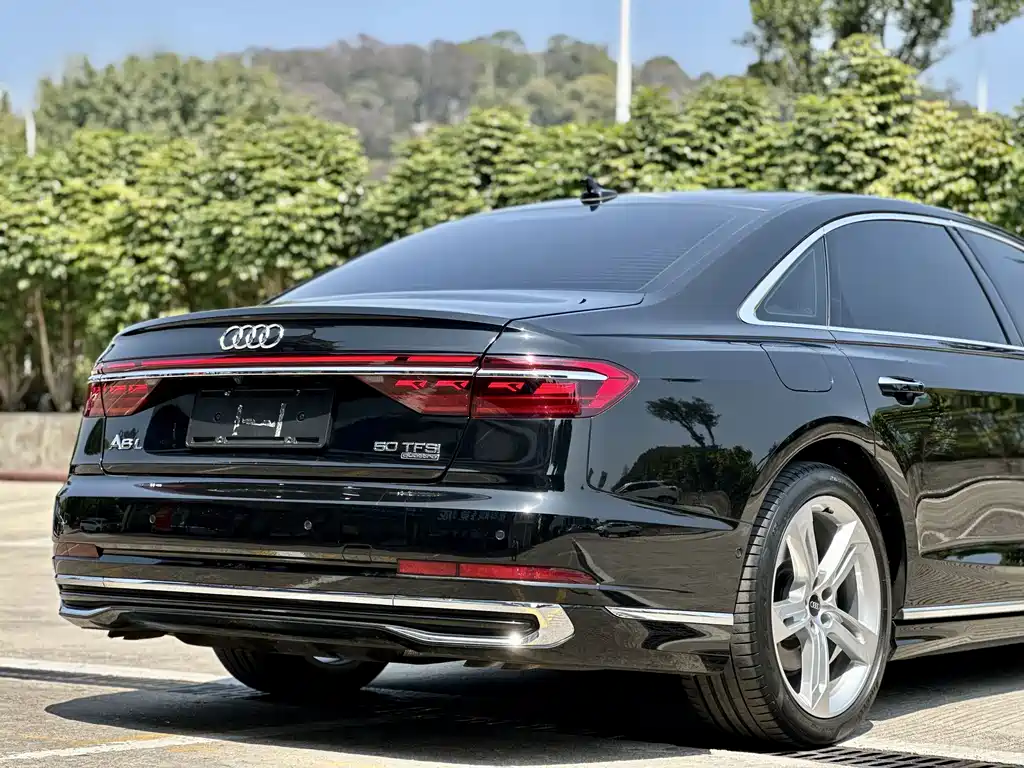 Audi A8 2023 — фото 8