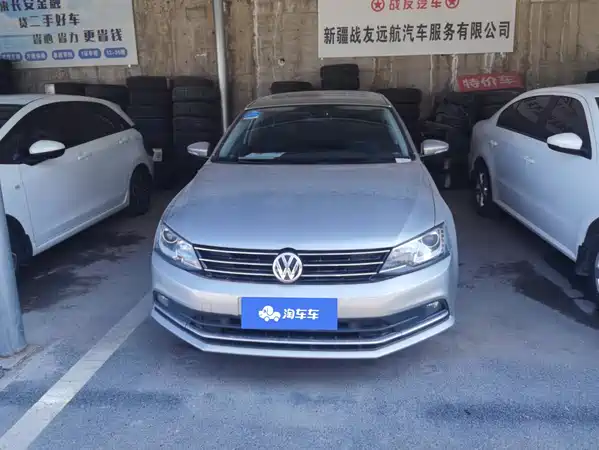 Volkswagen Sagitar 2015