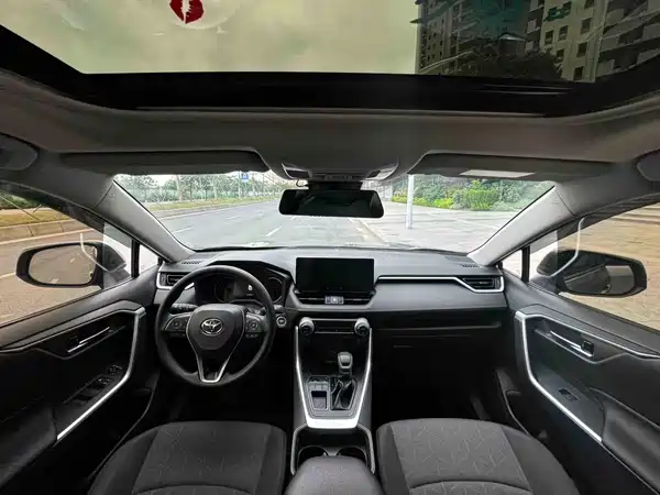 Toyota RAV4 2023