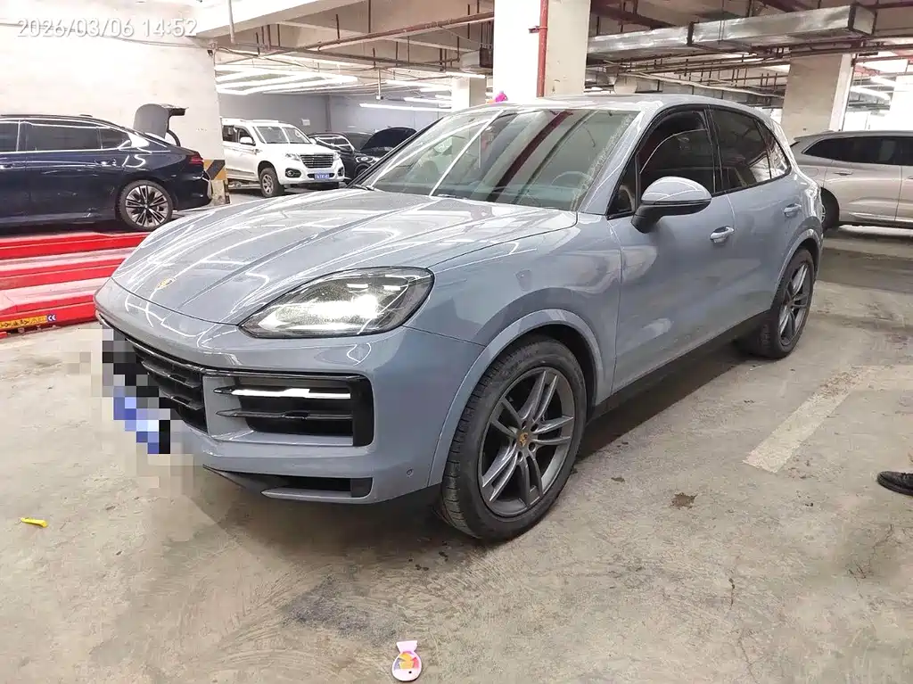 Porsche Cayenne 2024 — фото 1