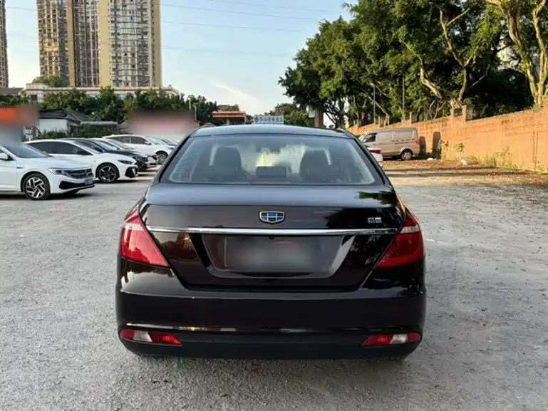 Geely Emgrand 2017