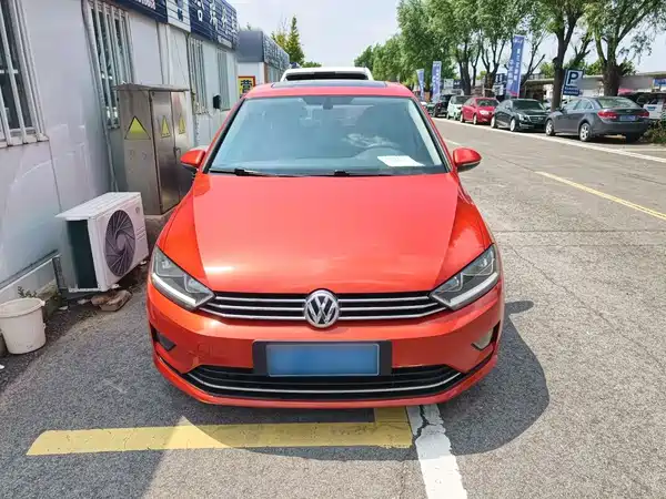 Volkswagen Golf Jialu 2016