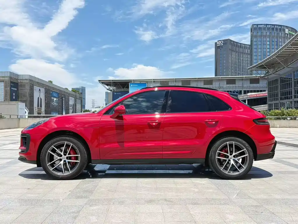 Porsche Macan 2023 — фото 14