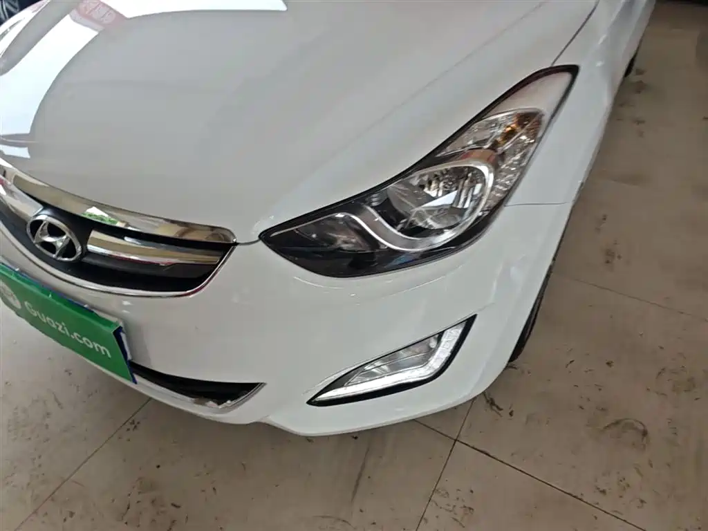 Hyundai Elantra Langdong 2015 — фото 24