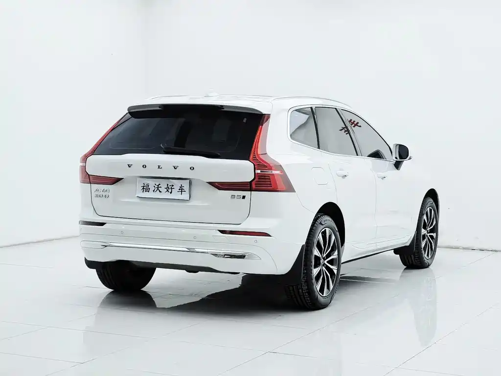 Volvo XC60 2024 — фото 30
