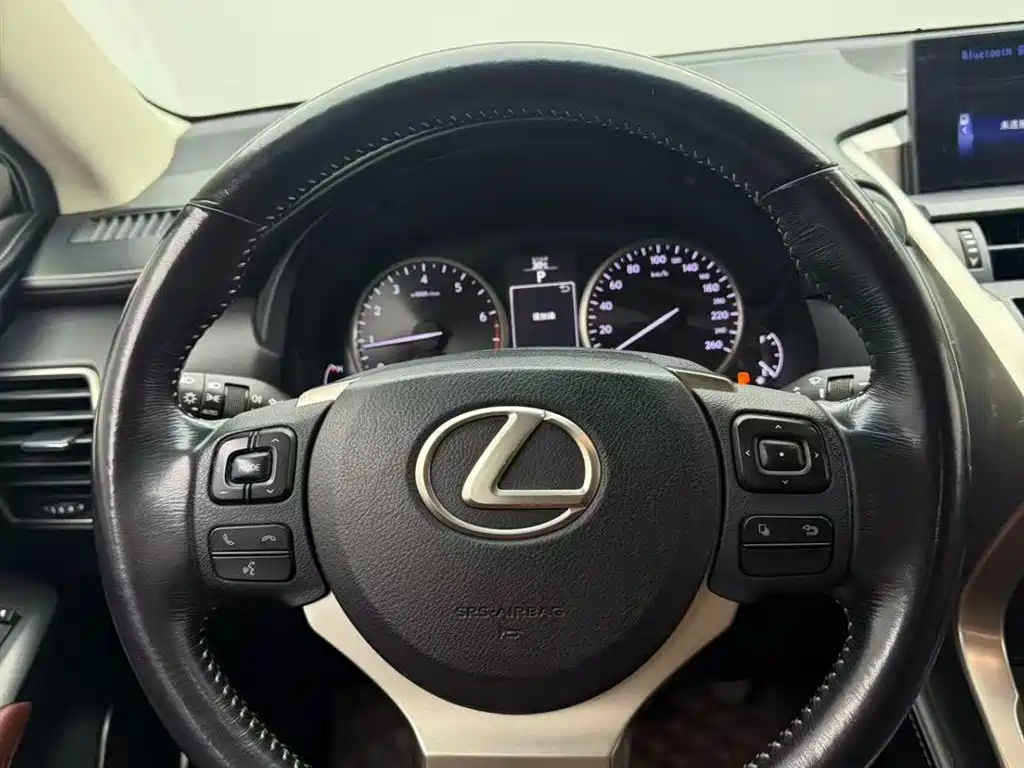 Lexus NX 2015 — фото 5