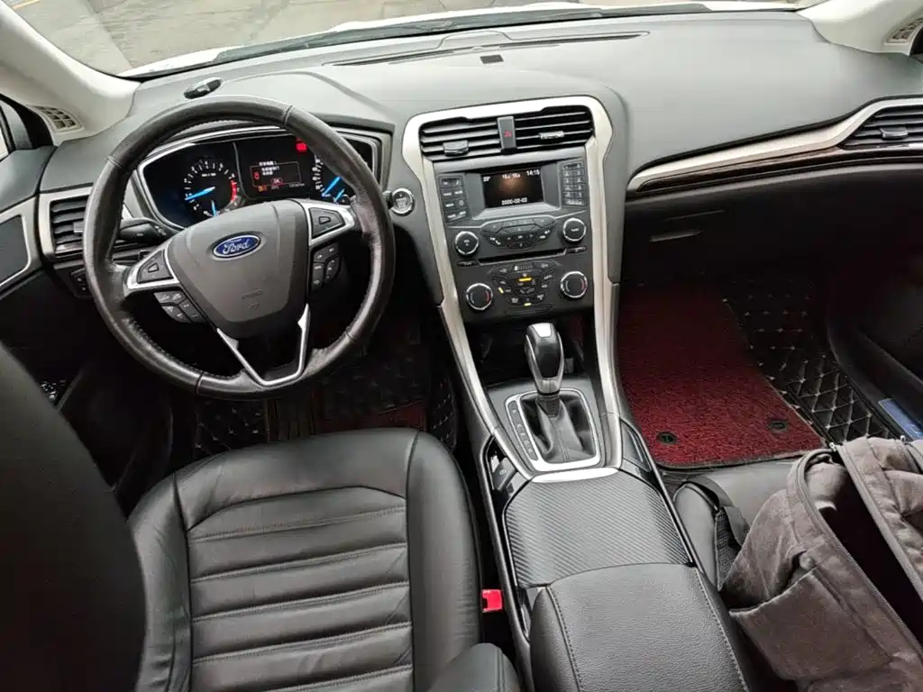 Ford Mondeo 2016 — фото 10