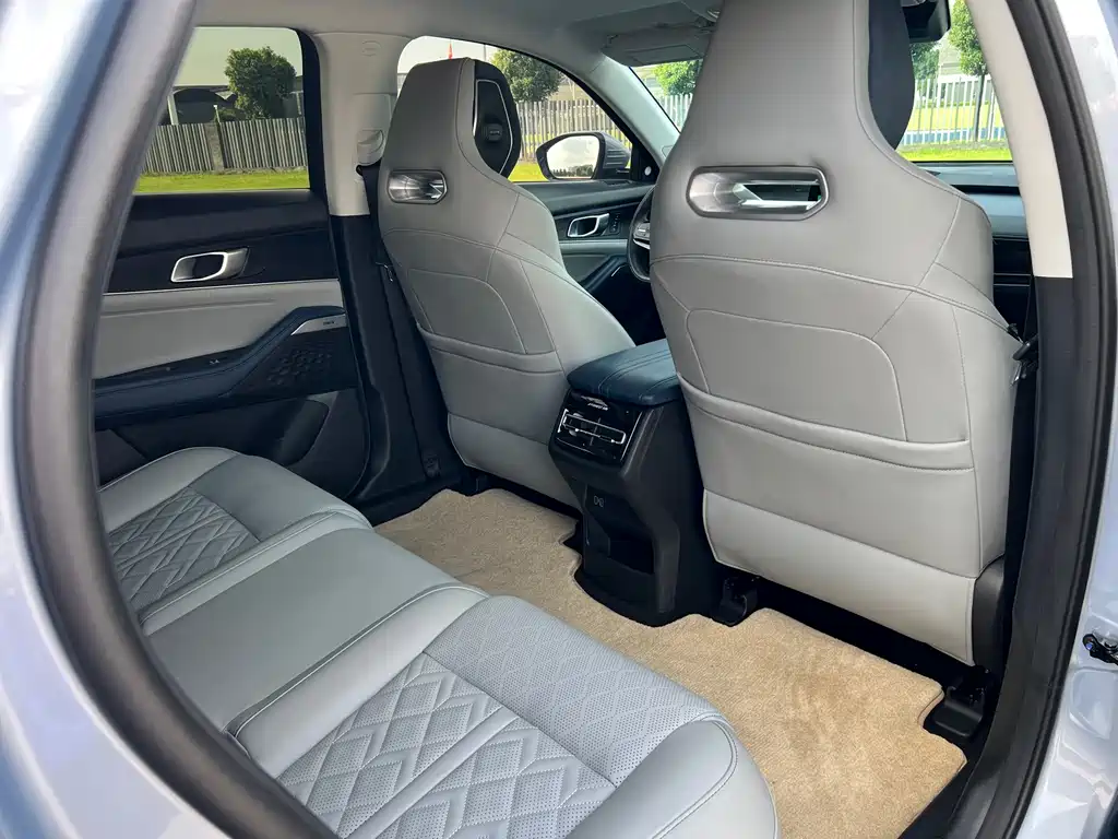 Changan UNI-K Smart Electronic Idd 2022 — фото 14