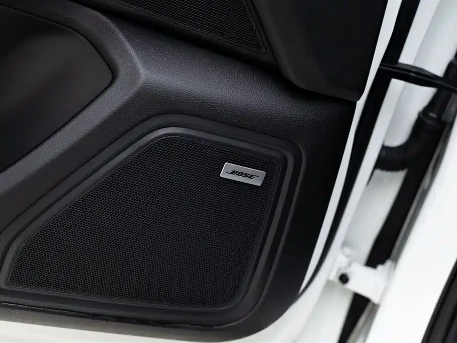 Porsche Macan 2022 — фото 15