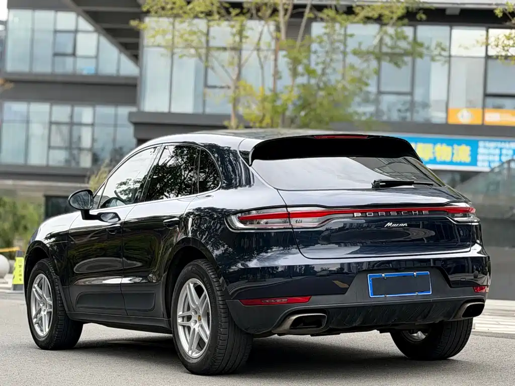 Porsche Macan 2018 — фото 10
