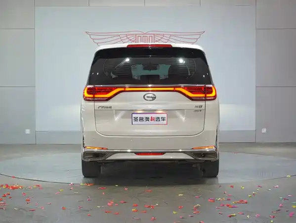 GAC Trumpchi M8 2021