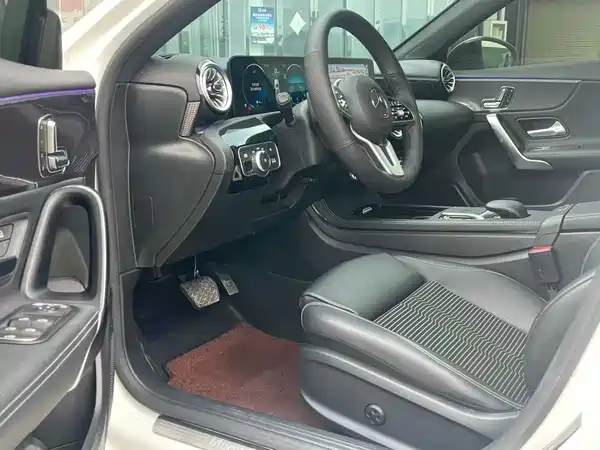 Mercedes-Benz A-Class 2022