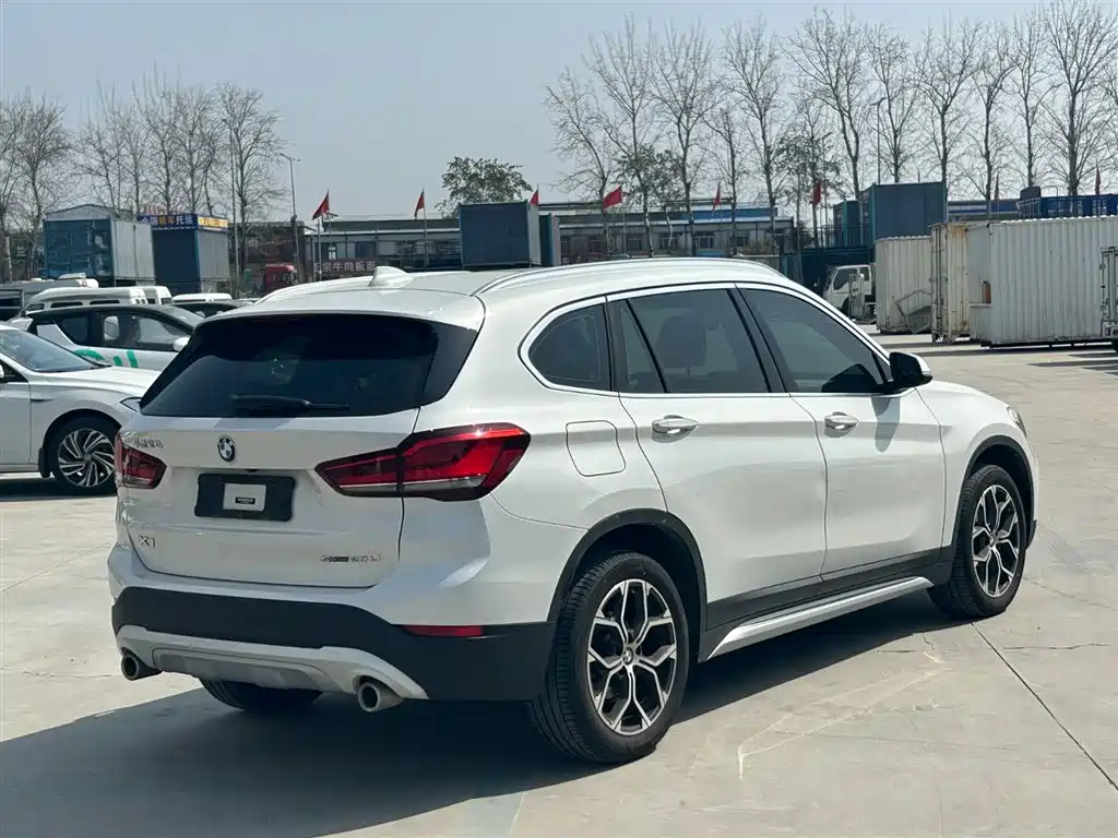 BMW X1 2022 — фото 17