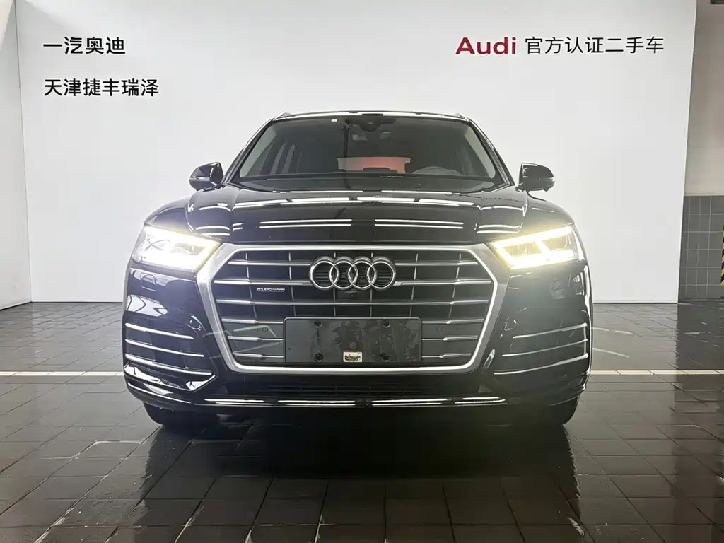 Audi Q5L 2019 — фото 2