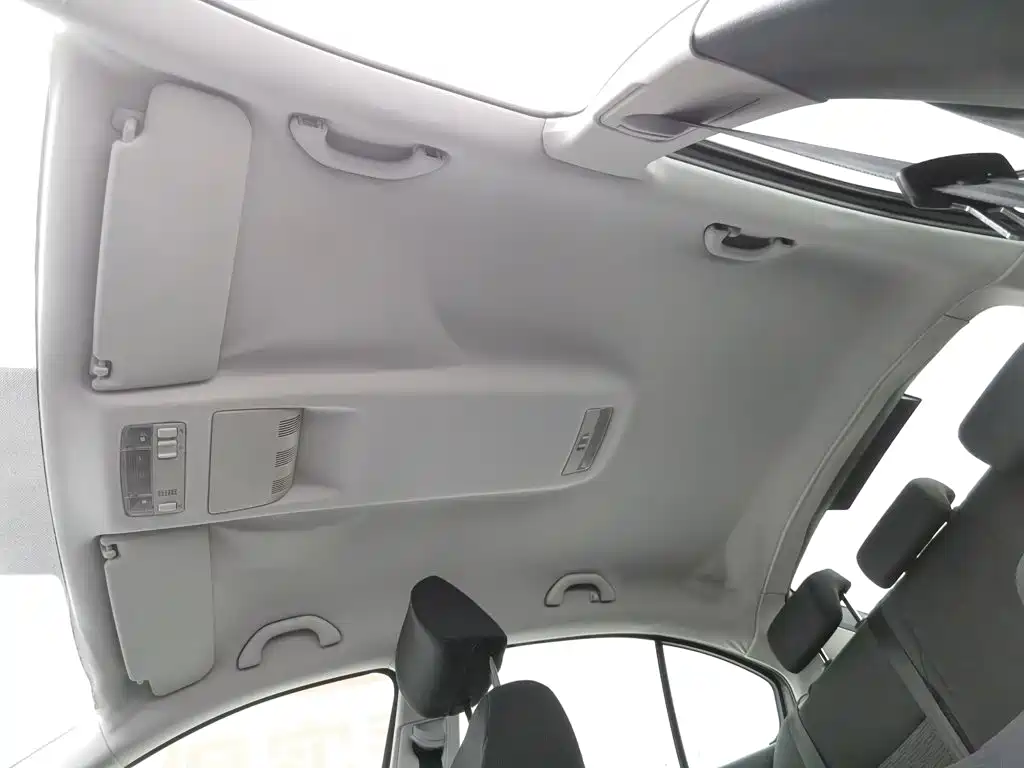 Skoda Octavia 2014 — фото 14