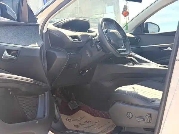 Peugeot 5008 2018