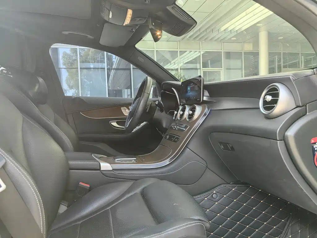 Mercedes-Benz GLC 2021 — фото 16