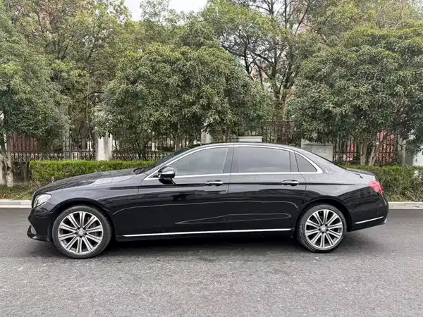 Mercedes-Benz E-Class 2016