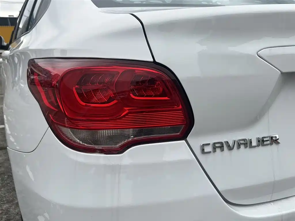 Chevrolet Cavalier 2018 — фото 15