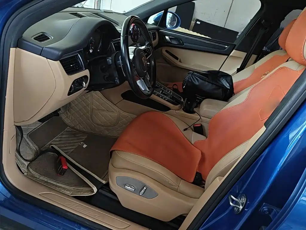 Porsche Macan 2019 — фото 15