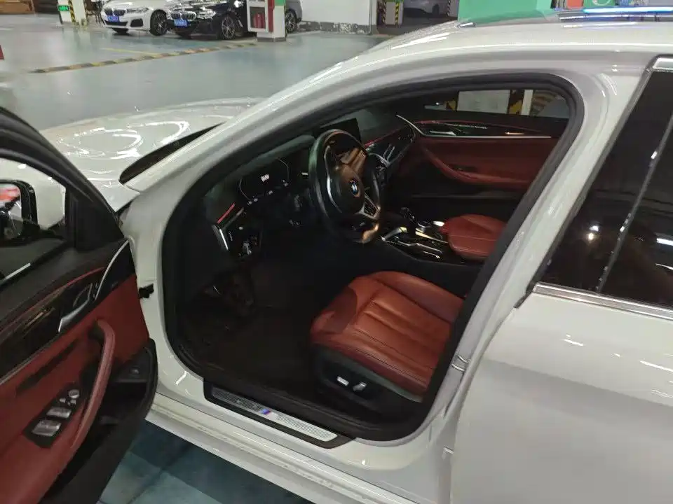 BMW 5 Series 2019