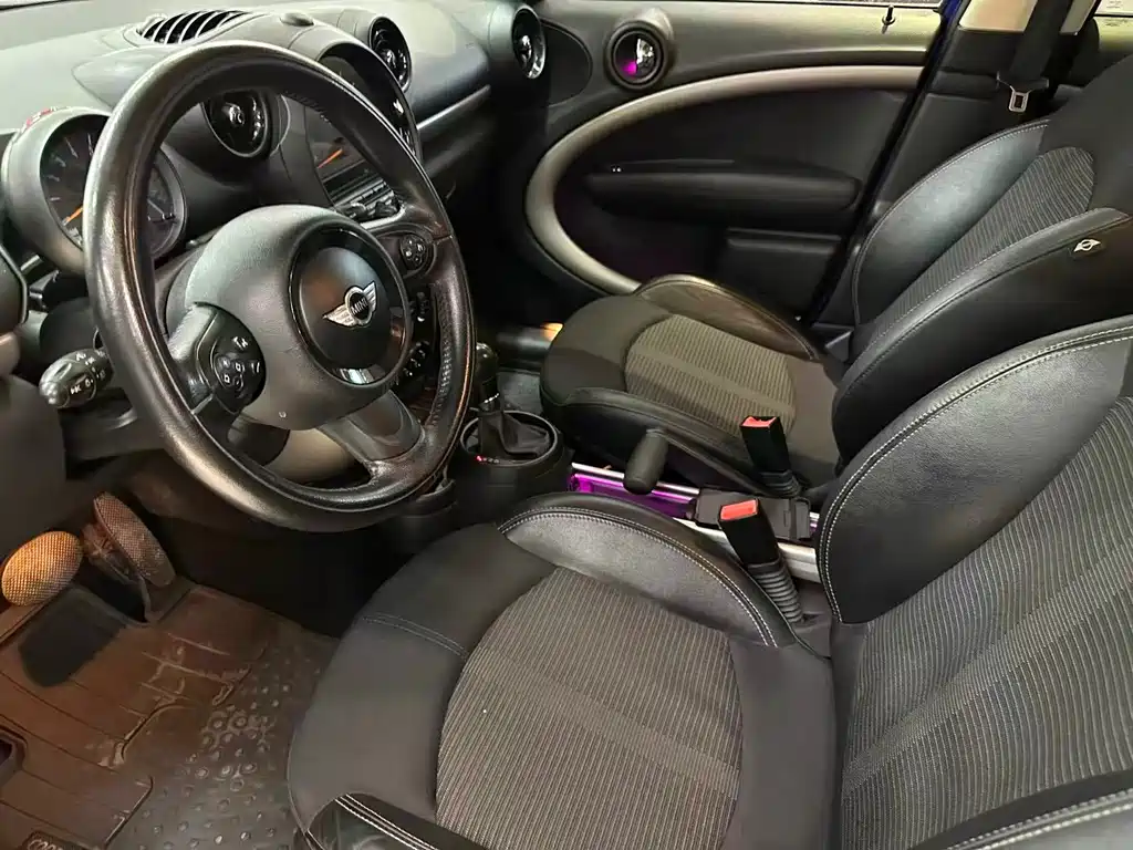 MINI Countryman 2015