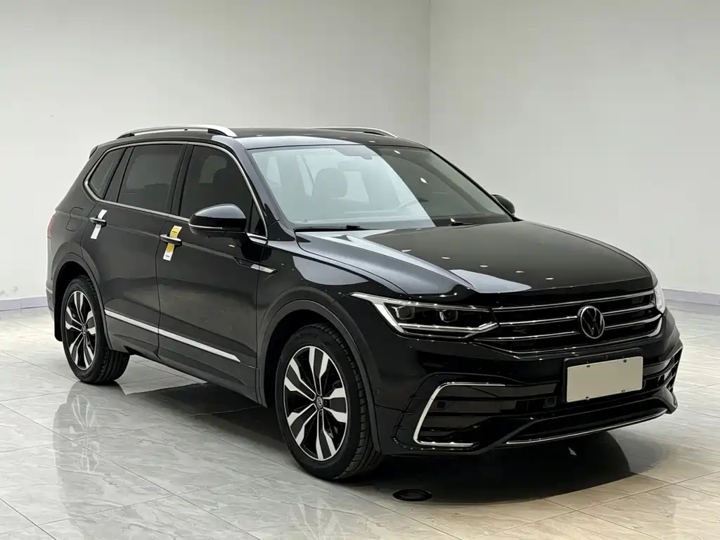 Volkswagen Tiguan L 2022 — фото 2