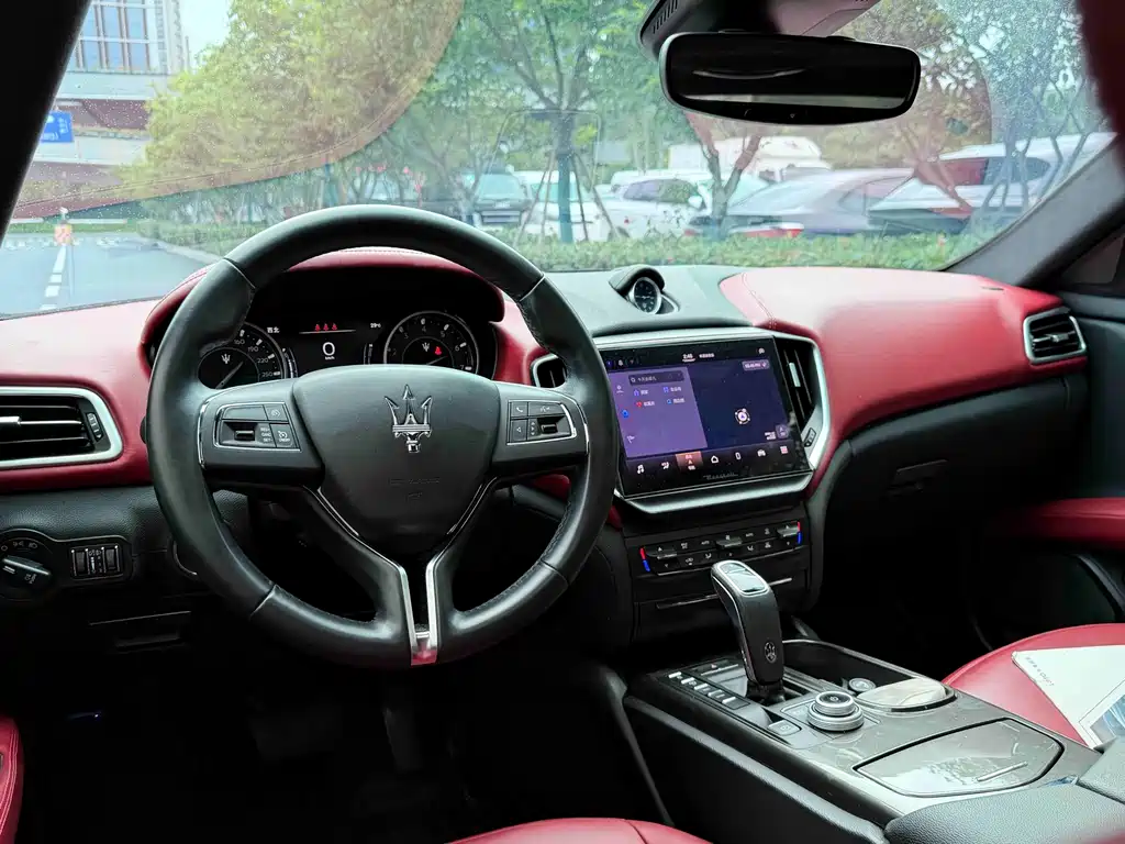 Maserati Ghibli 2022 — фото 15