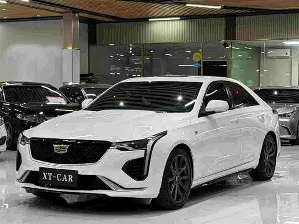 Cadillac CT4 2021