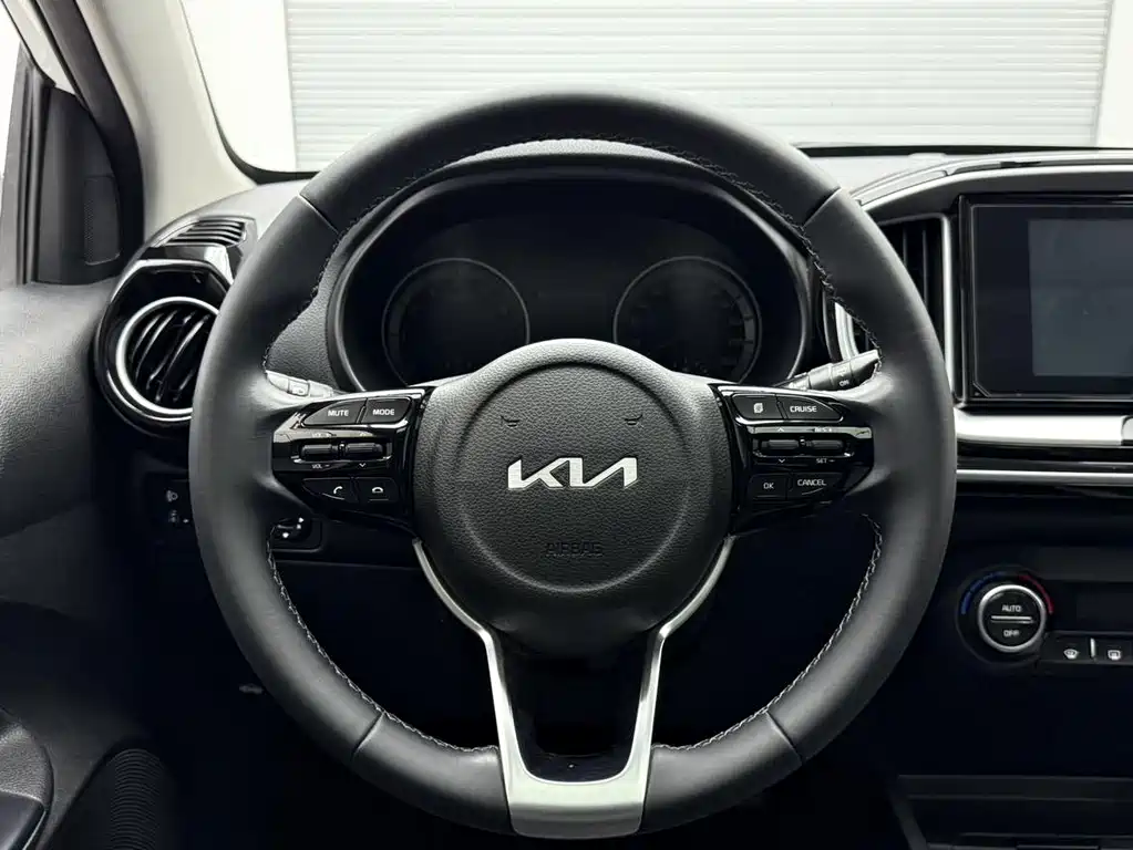 Kia KX1 2021 — фото 12
