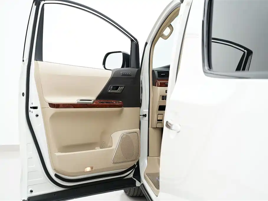 Toyota Alphard 2011 — фото 10