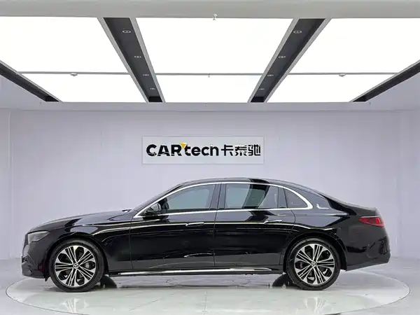 Mercedes-Benz E-Class 2024