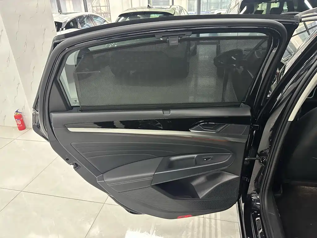 Volkswagen Passat New Energy 2022 — фото 20