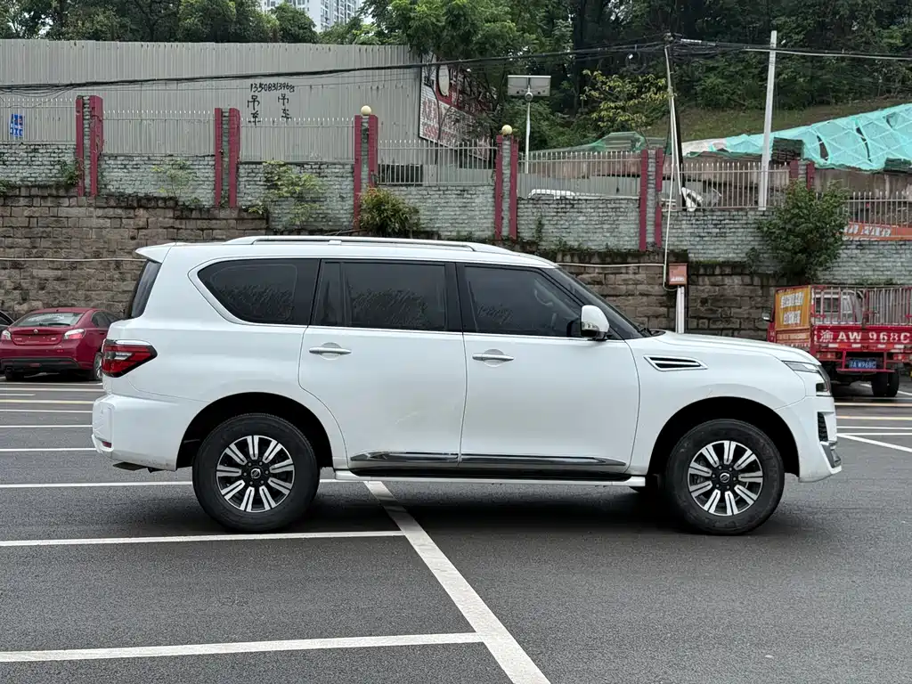 Nissan Patrol 2020 — фото 7