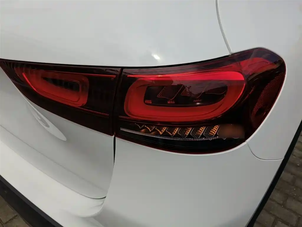 Mercedes-Benz GLA 2023 — фото 8